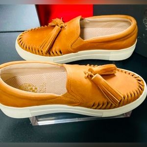 SOLD Leather Vince Camuto Kayleena Equestrian loafers 👞NWNT.